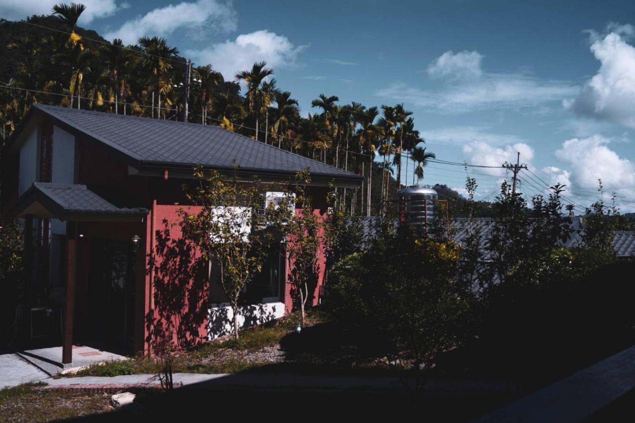 時間煮雨包棟民宿 Yuchi Exterior foto